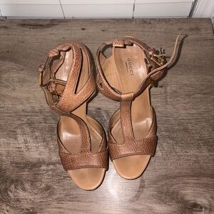 Gucci Women's Tan Leather Heel Sandals Size 39.5 (9.5)